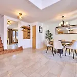 Alpine Luxus Lodge - Sauna, 3 Balkone & Bergblick Garmisch-Partenkirchen