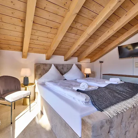Alpine Luxus - Sauna, 3 Balkone & Bergblick Apartmán *